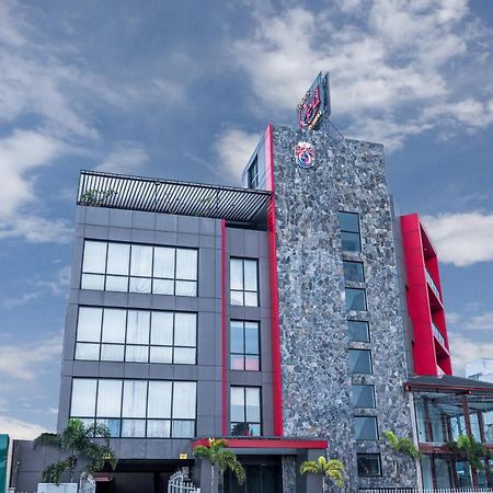 Earl'S Red Colombo Hotell Eksteriør bilde