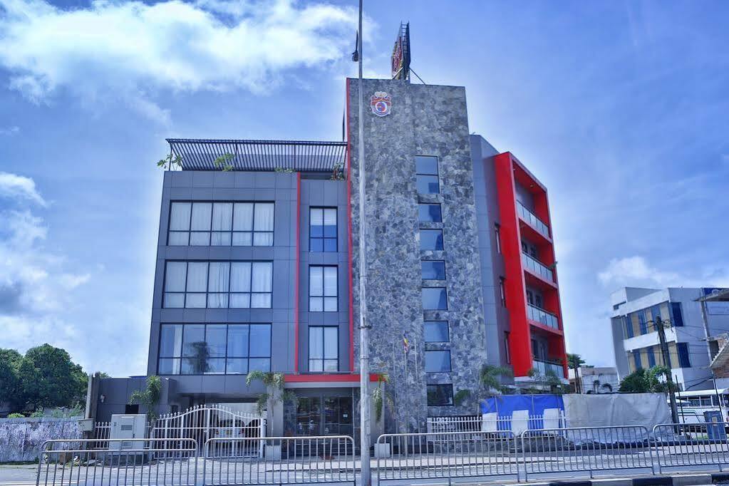 Earl'S Red Colombo Hotell Eksteriør bilde