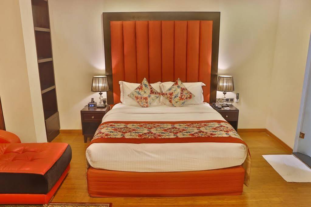Earl'S Red Colombo Hotell Eksteriør bilde