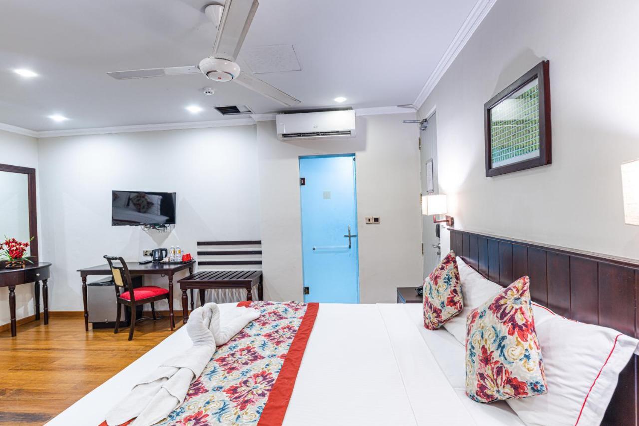 Earl'S Red Colombo Hotell Eksteriør bilde